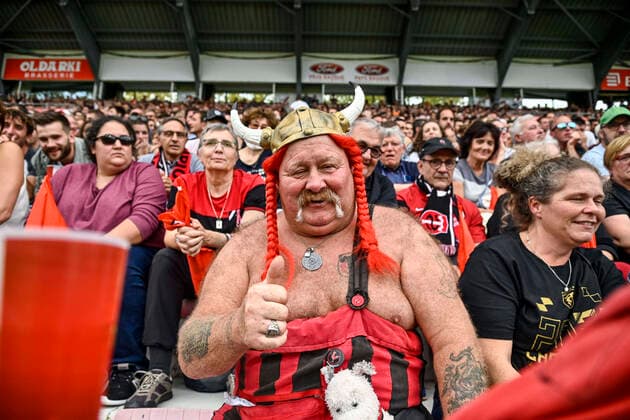 Bilder des Jahres 2021, Sport 10 Oktober Sport Themen der Woche KW39 Supporter Toulousain RUGBY : Biarritz vs Toulouse - 5eme Journee du Championnat de TOP14 - Biarritz - Le 02 10 2021 ThierryBreton Panoramic 