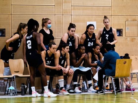 Duesseldorf, Germany, October 3r Dhnesch Kubendrarajah ( Headcoach Capitol Bascats ) getting the team ready before the 1. Toyota Damen Basketball Bundesliga game between the Capitol Bascats Duesseldorf and inexio Royals Saarlouis at Wekita Sportarena in Duesseldorf 1. Toyota Damen Basketball Bundesliga - Capitol Bascats Duesseld 