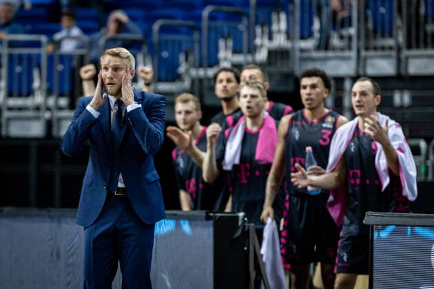 Basketball Berlin 03 10 2021 Season 2021 2022 MagentaSport BBL Cup Round of 16 Alba Berlin Telekom Baskets Bonn Tuomas Iisalo Bonn, coach