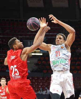 Kenneth OGBE 25, BA vs Bayerns 21 Augustine RUBIT Basketball, Bayern Bamberg, BBL Cup, Round of 16, 2021 2022 season, on 3 10 2021 in Munich, A U D I D O M E, Germany Source Copyright Credit Oryk HAIST x1DX35432.JPGx