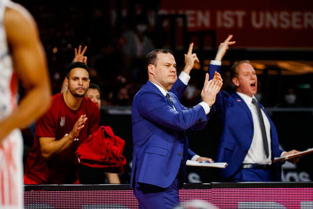 Headcoach Johan Roijakkers Brose Bamberg Cup Semifinal FC Bayern München Brose Bamberg easyCredit BBL magentaSPORT BBL Cup Basketball Season 2021 22 03 10 2020 Audi Dome Copyright: DanielxLöb