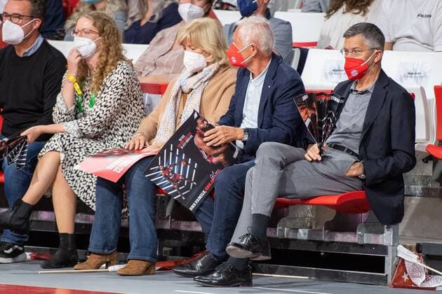 r Club President Herbert Hainer FC Bayern Munich , FC Bayern Basketball vs Brose Bamberg, easyCredit BBL, 03 10 2021 Munich Bavaria Germany Copyright: xkolbert-press UlrichxGamelx