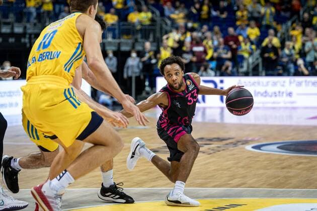 Basketball Berlin 03 10 2021 Season 2021 2022 MagentaSport BBL Cup Round of 16 Parker Jackson Cartwright Bonn, No 33
