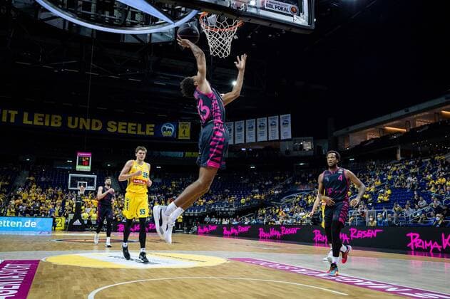Basketball Berlin 03 10 2021 Season 2021 2022 MagentaSport BBL Cup Round of 16 Parker Jackson Cartwright Bonn, No 33