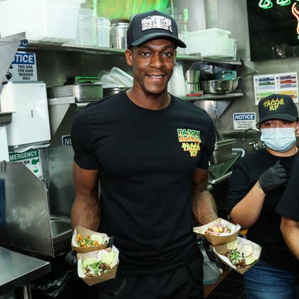 National Taco Day With Los Angeles Lakers Star Rajon Rondo At Tacos AF American professional basketball player Rajon Rondo attends the National Taco Day With Los Angeles Lakers Star Rajon Rondo held at Tacos AF on October 4, 2021 in Los Angeles, California, United States. Tacos AF partnered with Lakers Rajon Rondo to support the Downtown community by donating a portion of proceeds from taco sales on National Taco Day - Monday, October 4th to the Downtown Women s Center. Rondo served taco s this afternoon to some members of the Women s Center. Los Angeles California United States 0137248800st  Copyright: xImagexPressxAgencyx