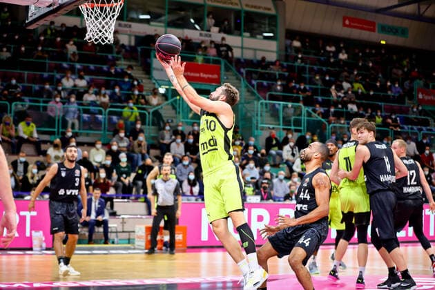 medi Bayreuthvs Hamburg Towers, Basketball, Bundesliga, BBL Pokal, easycredit BBL, Achtelfinale, Spielzeit 2021 2022, 05 10 2021, medi Bayreuth vs Hamurg Towers, Basketball, Bundesliga, BBL Pokal, easycredit BBl, Achtelfinale, Spielzeit 2021 2022, 05 10 2021, Foto EIBNER Thorsten OCHS Bayreuth Copyright: xEibner-Pressefoto ThorstenxOchsx EP_TOS