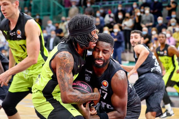 medi Bayreuthvs Hamburg Towers, Basketball, Bundesliga, BBL Pokal, easycredit BBL, Achtelfinale, Spielzeit 2021 2022, 05 10 2021, medi Bayreuth vs Hamurg Towers, Basketball, Bundesliga, BBL Pokal, easycredit BBl, Achtelfinale, Spielzeit 2021 2022, 05 10 2021, Foto EIBNER Thorsten OCHS Bayreuth Copyright: xEibner-Pressefoto ThorstenxOchsx EP_TOS