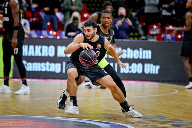 medi Bayreuthvs Hamburg Towers, Basketball, Bundesliga, BBL Pokal, easycredit BBL, Achtelfinale, Spielzeit 2021 2022, 05 10 2021, medi Bayreuth vs Hamurg Towers, Basketball, Bundesliga, BBL Pokal, easycredit BBl, Achtelfinale, Spielzeit 2021 2022, 05 10 2021, Foto EIBNER Thorsten OCHS Bayreuth Copyright: xEibner-Pressefoto ThorstenxOchsx EP_TOS