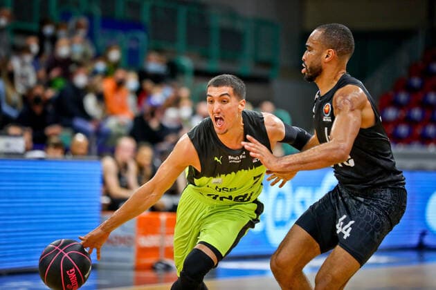 medi Bayreuthvs Hamburg Towers, Basketball, Bundesliga, BBL Pokal, easycredit BBL, Achtelfinale, Spielzeit 2021 2022, 05 10 2021, medi Bayreuth vs Hamurg Towers, Basketball, Bundesliga, BBL Pokal, easycredit BBl, Achtelfinale, Spielzeit 2021 2022, 05 10 2021, Foto EIBNER Thorsten OCHS Bayreuth Copyright: xEibner-Pressefoto ThorstenxOchsx EP_TOS