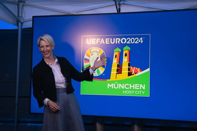 Präsentation des EM Host City Logo der Stadt München München Bayern Deutschland Copyright: xMaxxLudwigx-xmufkinnphotosx