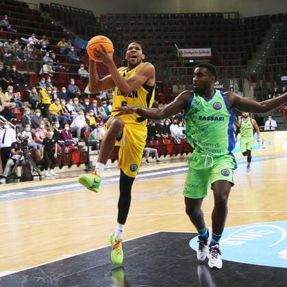 Justin Simon Riesen, left MHP Riesen Ludwigsburg vs Dinamo Basket Sassari Basketball Cha,pions League 2021 2022 Ludwigsburg , GER, 05 10 2021,