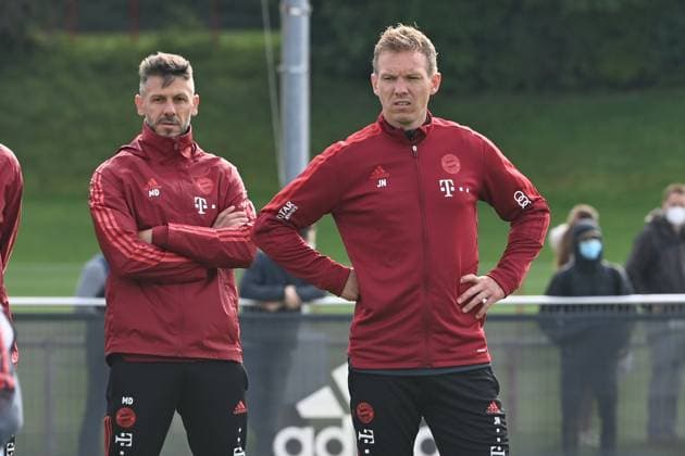Trainer Julian NAGELSMANN (Bayern Muenchen),li: Martin DEMICHELIS (Trainer FCB). FC Bayern Muenchen,Training an der Saebener Strasse. Fussball 1. Bundesliga,Saison 2021 2022 am 06.10.2021. *** Trainer Julian NAGELSMANN Bayern Muenchen ,li Martin DEMICHELIS Trainer FCB FC Bayern Muenchen,Training at Saebener Strasse Fussball 1 Bundesliga,Saison 2021 2022 am 06 10 2021