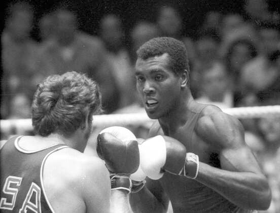 Olympische Spiele; München 1972 Boxen , Schwergewicht, Viertelfinale, Olympiasieger Teofilo Stevenson (Cuba) gegen Duane Bobick (USA) 06.09.1972 *** Olympic Games Munich 1972 Boxing , Heavyweight, Quarterfinal, Olympic Champion Teofilo Stevenson Cuba vs Duane Bobick USA 06 09 1972 HM