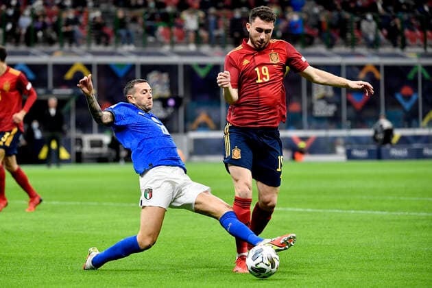 Federico Bernardeschi of Italy and Aymeric Laporte of Spain during the Uefa Nations League semi-final football match between Italy and Spain at San Siro stadium in Milano (Italy), October 6th, 2021. Photo Andrea Staccioli Insidefoto andreaxstaccioli
