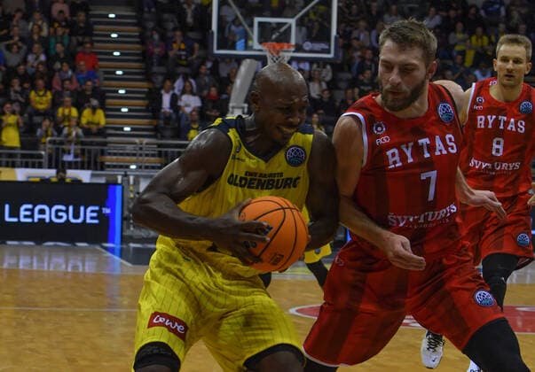GER, Basketball, EWE Baskets Oldenburg vs Rytas Vilnius 06 10 2021, EWE Arena, Oldenburg, GER, BCL, EWE Baskets Oldenburg vs Rytas Vilnius, in picture Rickey PAULDING EWE Baskets Oldenburg 23 Gytis RADZEVICIUS BC Rytas VILNIUS 7 nordphotoxRojahn nph00310