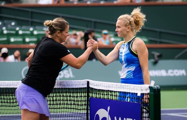 INDIAN WELLS, UNITED STATES, OCTOBER 7: Kim Clijsters of Belgium in action during the first round of the 2021 BNP Paribas Open WTA, Tennis Damen 1000 tennis tournament BNP Paribas Open Day 4 07 10 2021 PhotoNews Panoramic 