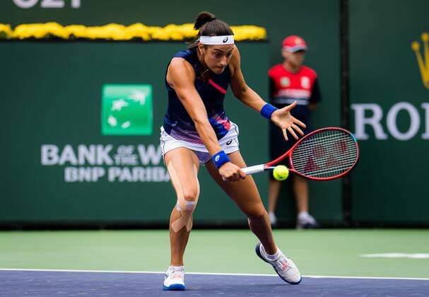 Mandatory Credit: Photo by Rob Prange Shutterstock (12524628fs) Caroline Garcia of France in action during the first round of the 2021 BNP Paribas Open WTA, Tennis Damen 1000 tennis tournament BNP Paribas Open, Tennis, Day 2, Indian Wells Tennis Garden, California, USA - 07 Oct 2021 BNP Paribas Open, Tennis, Day 2, Indian Wells Tennis Garden, California, USA - 07 Oct 2021 Copyright: xRobxPrange Shutterstockx 12524628fs