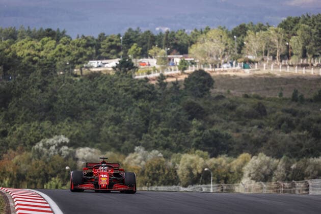 16 LECLERC Charles (mco), Scuderia Ferrari SF21, action during the Formula 1 Rolex Turkish Grand Prix 2021, 16th round of the 2021 FIA Formula One World Championship, WM, Weltmeisterschaft from October 8 to 10, 2021 on the Istanbul Park, in Tuzla, Turkey - F1 - TURKISH GRAND PRIX 2021 DPPI Panoramic  _F2_9615