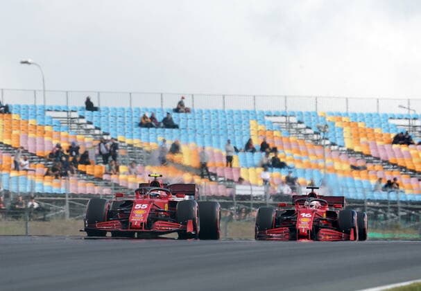 Formula 1 Turkish Grand Prix 2021 08 10 2021, Istanbul Park Circuit, Istanbul, Formula 1 Turkish Grand Prix 2021 ,in the picture Carlos Sainz Jr ESP 55 , Scuderia Ferrari Mission Winnow, Charles Leclerc MCO 16 , Scuderia Ferrari Mission Winnow nordphotoxGmbHx xBratic nph00250