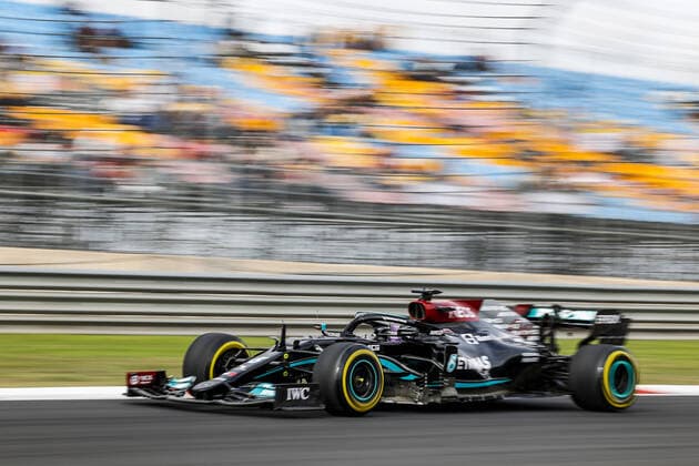 44 HAMILTON Lewis (gbr), Mercedes AMG F1 GP W12 E Performance, action during the Formula 1 Rolex Turkish Grand Prix 2021, 16th round of the 2021 FIA Formula One World Championship, WM, Weltmeisterschaft from October 8 to 10, 2021 on the Istanbul Park, in Tuzla, Turkey - F1 - TURKISH GRAND PRIX 2021 DPPI Panoramic  _F2_0017