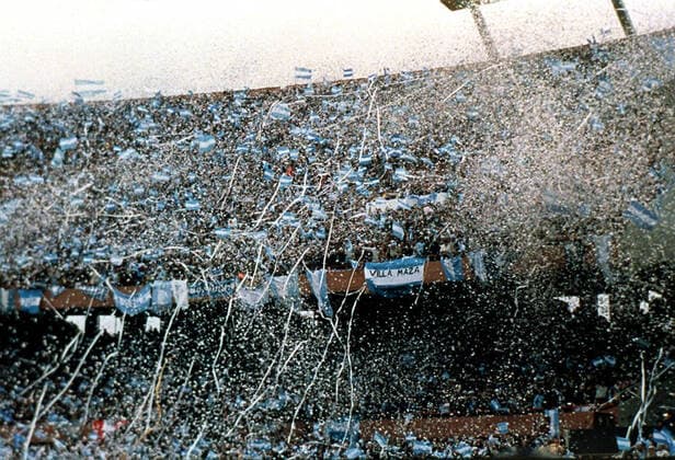 A ticker tape welcome for Argentina ahead of the 1978 FIFA World Cup, WM, Weltmeisterschaft, Fussball final against the Netherlands. , Argentina fans Estadio Monumental, Buenos Aires , Argentina, Ref:VM FWC78 004 Argentina ticker tape.jpg, Fans, supporters, joy, ticker tape, scarves, celebrations, happy, Argentina, football, soccer, Estadio Monumental, Buenos Aires, 1978 Copyright: xVarleyxMediaxx