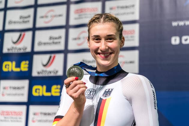 Bilder des Jahres 2021, Sport 10 Oktober Sport Themen der Woche KW40 Sport Bilder des Tages 2021 UEC TRACK ELITE EUROPEAN CHAMPIONSHIPS, 08.10.2021 Pauline Sophie GRABOSCH (GERMANY) wins silver in the womens 500 m time trial at the 2021 UEC Track Elite European Championships on Friday, October 8, 2021 in Grenchen, Switzerland *** 2021 UEC TRACK ELITE EUROPEAN CHAMPIONSHIPS, 08 10 2021 Pauline Sophie GRABOSCH GERMANY wins silver in the womens 500 m time trial at the 2021 UEC Track Elite European Championships on Friday, October 8, 2021 in Grenchen, Switzerland Copyright: xBEAUTIFULxSPORTS OlafxRellischx