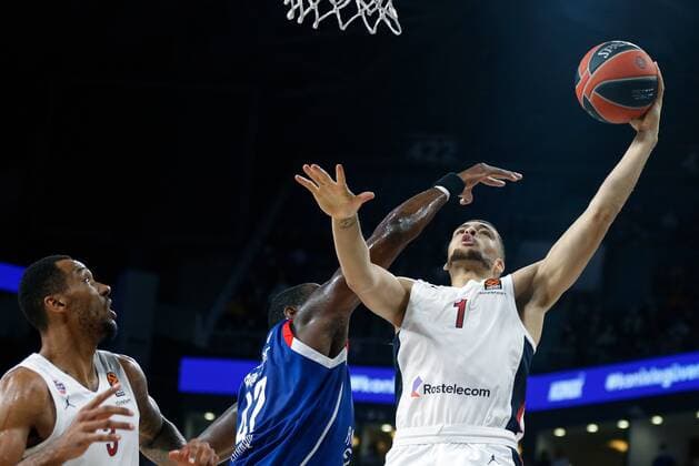 6668571 08.10.2021 CSKA?s Joel Bolomboy, left, and Gabriel Lundberg, right, are pictured during the Euroleague Basketball regular championship match between Anadolu Efes Istanbul and CSKA Moscow, in Kazan, Russia s Republic of Tatarstan. Mikhail Serbin Sputnik Russia Basketball Euroleague Anadolu Efes - CSKA  af47caacb3369d48