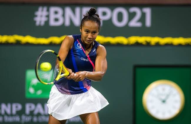 Mandatory Credit: Photo by Rob Prange Shutterstock (12524630ff) Leylah Fernandez of Canada in action during the second round of the 2021 BNP Paribas Open WTA, Tennis Damen 1000 tennis tournament BNP Paribas Open, Tennis, Day 3, Indian Wells Tennis Garden, California, USA - 08 Oct 2021 BNP Paribas Open, Tennis, Day 3, Indian Wells Tennis Garden, California, USA - 08 Oct 2021 Copyright: xRobxPrange Shutterstockx 12524630ff