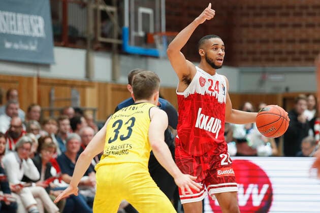 08 10 2021, Basketball, BBL Hauptrunde 2021 2022, 3 Spieltag, s Oliver Wuerzburg EWE Baskets Oldenburg, GER, Wuerzburg, s Oliver Arena Bild Cameron Hunt s Oliver Wuerzburg. Copyright: HMBxMedia xHeikoxBecker