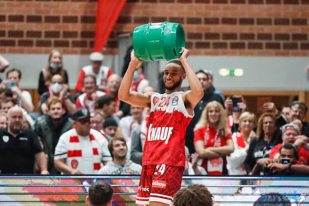 08 10 2021, Basketball, BBL Hauptrunde 2021 2022, 3 Spieltag, s Oliver Wuerzburg EWE Baskets Oldenburg, GER, Wuerzburg, s Oliver Arena Bild v li. Copyright: HMBxMedia xHeikoxBecker