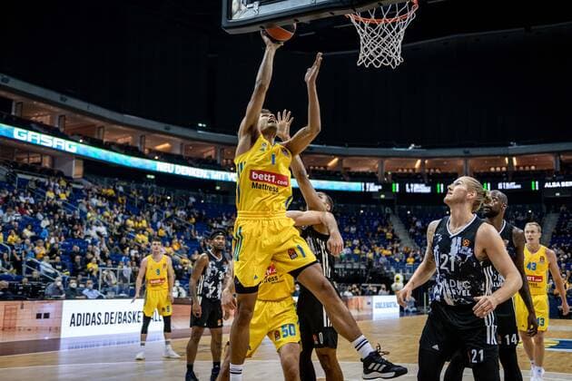 Basketball Berlin 08 10 2021 Season 2021 2022 EuroLeague Regular Season Alba Berlin LDLC ASVEL Villeurbanne Oscar Da Silva Alba Berlin, No 01