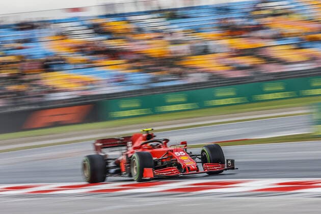 55 SAINZ Carlos (spa), Scuderia Ferrari SF21, action during the Formula 1 Rolex Turkish Grand Prix 2021, 16th round of the 2021 FIA Formula One World Championship, WM, Weltmeisterschaft from October 8 to 10, 2021 on the Istanbul Park, in Tuzla, Turkey - F1 - TURKISH GRAND PRIX 2021 DPPI Panoramic  _F2_0842