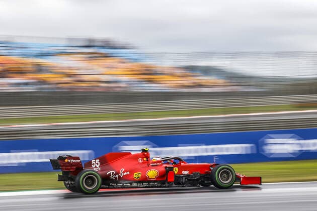55 SAINZ Carlos (spa), Scuderia Ferrari SF21, action during the Formula 1 Rolex Turkish Grand Prix 2021, 16th round of the 2021 FIA Formula One World Championship, WM, Weltmeisterschaft from October 8 to 10, 2021 on the Istanbul Park, in Tuzla, Turkey - F1 - TURKISH GRAND PRIX 2021 DPPI Panoramic  _F2_0969
