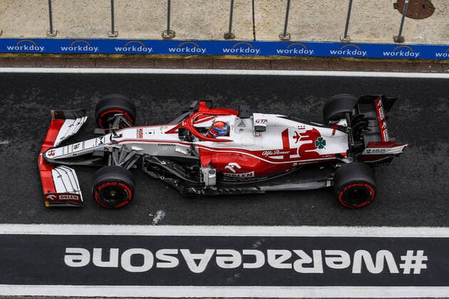 07 RAIKKONEN Kimi (fin), Alfa Romeo Racing ORLEN C41, action during the Formula 1 Rolex Turkish Grand Prix 2021, 16th round of the 2021 FIA Formula One World Championship, WM, Weltmeisterschaft from October 8 to 10, 2021 on the Istanbul Park, in Tuzla, Turkey - F1 - TURKISH GRAND PRIX 2021 DPPI Panoramic  _B3_9381