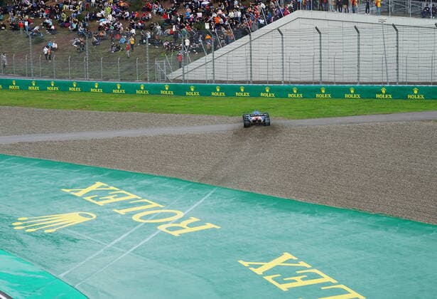 Formula 1 Turkish Grand Prix 2021 09 10 2021, Istanbul Park Circuit, Istanbul, Formula 1 Turkish Grand Prix 2021 ,in the picture Fernando Alonso ESP 14 , Alpine F1 Team rides into the gravel bed nordphotoxGmbHx xBratic nph00250