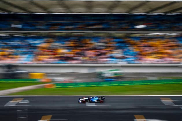 06 LATIFI Nicholas (can), Williams Racing F1 FW43B, action during the Formula 1 Rolex Turkish Grand Prix 2021, 16th round of the 2021 FIA Formula One World Championship, WM, Weltmeisterschaft from October 8 to 10, 2021 on the Istanbul Park, in Tuzla, Turkey - F1 - TURKISH GRAND PRIX 2021 DPPI Panoramic  00121033__B2_9217