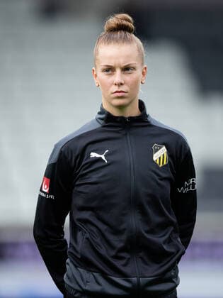 211009 Häckens Dilja Yr Zomers before the football match in the Damallsvenskan between Häcken and Vittsjö on 9 October 2021 in Gothenburg,  Copyright: MICHAELxERICHSEN BB211009MI058