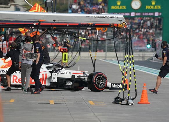 Formula 1 Turkish Grand Prix 2021 09 10 2021, Istanbul Park Circuit, Istanbul, Formula 1 Turkish Grand Prix 2021 ,in the picture Max Verstappen NEL 33 , Red Bull Racing Honda nordphotoxGmbHx xBratic nph00250