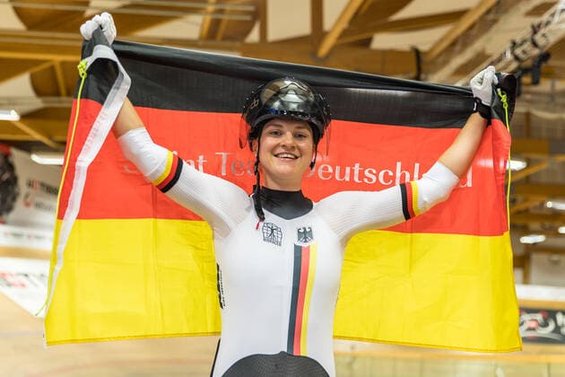 Bilder des Jahres 2021, Sport 10 Oktober Sport Themen der Woche KW40 2021 UEC TRACK ELITE EUROPEAN CHAMPIONSHIPS, 09.10.2021 Lea Sophie FRIEDRICH (GERMANY) wins gold min the womens Keirin at the 2021 UEC Track Elite European Championships on Saturday, October 9, 2021 in Grenchen, Switzerland *** 2021 UEC TRACK ELITE EUROPEAN CHAMPIONSHIPS, 09 10 2021 Lea Sophie FRIEDRICH GERMANY wins gold min the womens Keirin at the 2021 UEC Track Elite European Championships on Saturday, October 9, 2021 in Grenchen, Switzerland Copyright: xBEAUTIFULxSPORTS OlafxRellischx