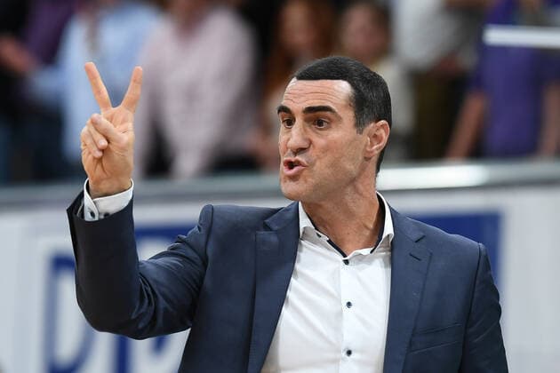 BG Göttingen Telekom Baskets Bonn 09 10 2021, Basketball Bundesliga, 2021 2022 season, 3 match day, BG Göttingen Telekom Baskets Bonn Göttingen coach Roel Moors Göttingen Lower Saxony Germany.
