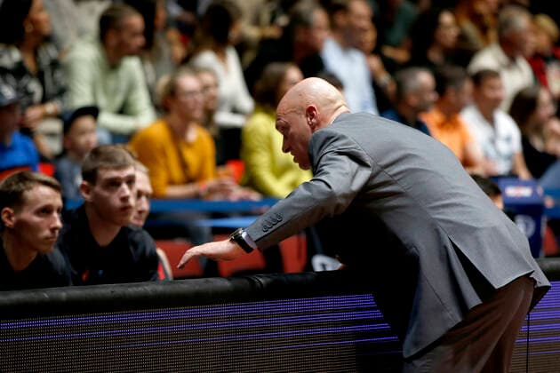 09 10 2021, easyCredit Basketball Bundesliga, BBL, 2021 2022 season, men, Chemnitz Niners Medi Bayreuth Rodrigo Pastore head coach , Niners Chemnitz Chemnitz Fair Chemnitz Saxony Germany