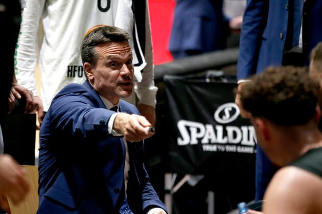 09 10 2021, easyCredit Basketball Bundesliga, BBL, season 2021 2022, men, Chemnitz Niners Medi Bayreuth Raoul Korner Head Coach , Medi Bayreuth Chemnitz Messe Chemnitz Sachsen Germany