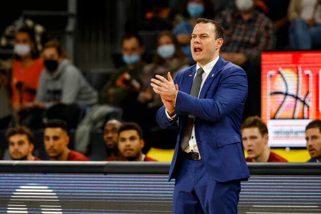 Head coach Johan Roijakkers Brose Bamberg ratiopharm Ulm Brose Bamberg, easyCredit Basketball Bundesliga, season 2021 2022, 3 matchday, Ulm, Germany, 09 10 2021, Copyright: DanielxLöb