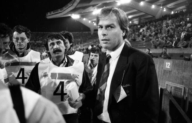 16.10.85 Deutschland - Portugal Deutschland, Stuttgart, 16.10.1985, Fussball, WM Qualifikation, DFB Deutschland - Portugal (0:1): Rainer Holzschuh. *** 16 10 85 Germany Portugal Germany, Stuttgart, 16 10 1985, Football, World Cup Qualification, DFB Germany Portugal 0 1 Rainer Holzschuh