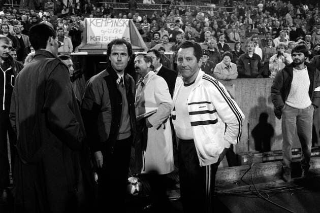 16.10.85 Deutschland - Portugal Deutschland, Stuttgart, 16.10.1985, Fussball, WM Qualifikation, DFB Deutschland - Portugal (0:1): Franz Beckenbauer (Trainer Deutschland). *** 16 10 85 Germany Portugal Germany, Stuttgart, 16 10 1985, Football, World Cup Qualification, DFB Germany Portugal 0 1 Franz Beckenbauer Coach Germany