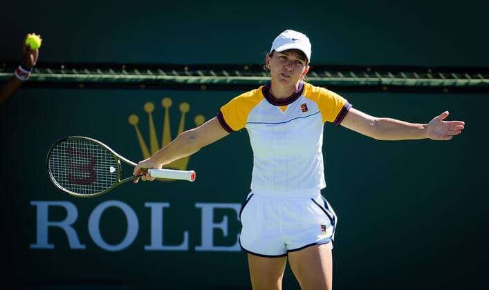 Mandatory Credit: Photo by Rob Prange Shutterstock (12524631bt) Simona Halep of Romania playing doubles with Elena-Gabriela Ruse at the 2021 BNP Paribas Open WTA, Tennis Damen 1000 tennis tournament BNP Paribas Open, Tennis, Day 4, Indian Wells Tennis Garden, California, USA - 09 Oct 2021 BNP Paribas Open, Tennis, Day 4, Indian Wells Tennis Garden, California, USA - 09 Oct 2021 Copyright: xRobxPrange Shutterstockx 12524631bt