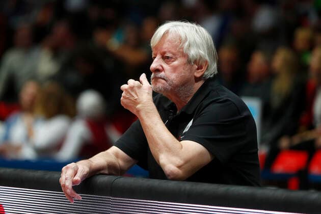 3 Matchday of the easyCredit BBL Basketball Bundesliga at Messe Chemnitz Season 2021 2022 NINERS Chemnitz vs Medi Bayreuth Medi Bayreuth coach Eddy Hübner