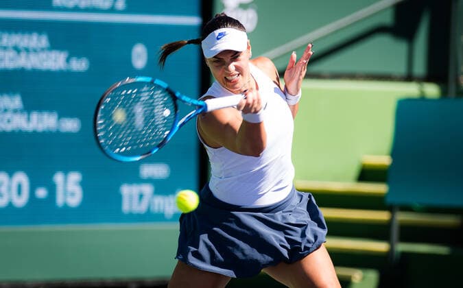 October 9, 2021, INDIAN WELS, UNITED STATES: Ana Konjuh of Croatia in action during the second round at the 2021 BNP Paribas Open WTA, Tennis Damen 1000 tennis tournament against Tamara Zidansek of Slovenia INDIAN WELS UNITED STATES - ZUMAa181 20211009_zaa_a181_166 Copyright: xRobxPrangex