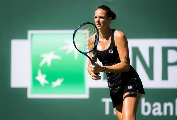October 9, 2021, INDIAN WELS, UNITED STATES: Karolina Pliskova of the Czech Republic in action during the second round at the 2021 BNP Paribas Open WTA, Tennis Damen 1000 tennis tournament against Magdalena Frech of Poland INDIAN WELS UNITED STATES - ZUMAa181 20211009_zaa_a181_217 Copyright: xRobxPrangex