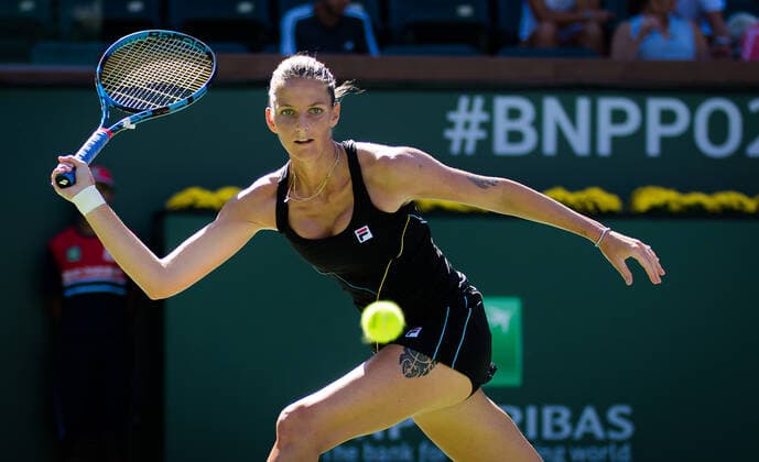 October 9, 2021, INDIAN WELS, UNITED STATES: Karolina Pliskova of the Czech Republic in action during the second round at the 2021 BNP Paribas Open WTA, Tennis Damen 1000 tennis tournament against Magdalena Frech of Poland INDIAN WELS UNITED STATES - ZUMAa181 20211009_zaa_a181_227 Copyright: xRobxPrangex